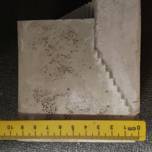 Succulent pots - Picture 3 of 4